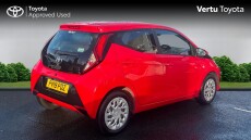 Toyota Aygo 1.0 VVT-i X-Play 5dr x-shift Petrol Hatchback